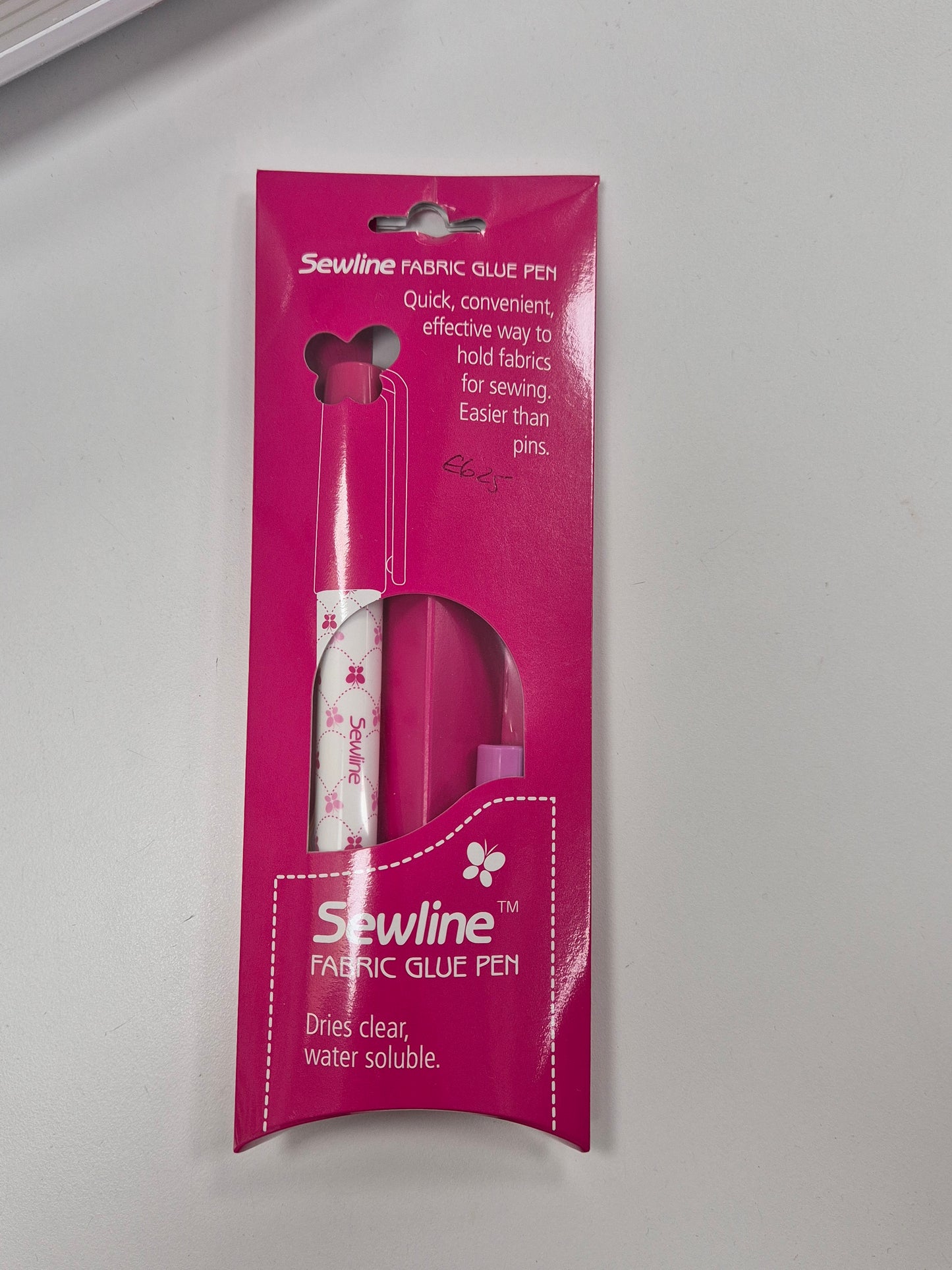 Fabric glue pen