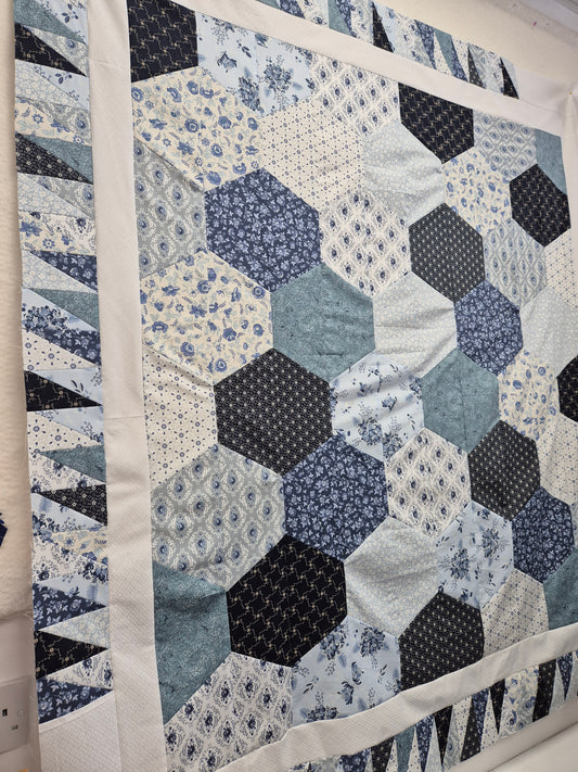 Happy Hexagon Quilt